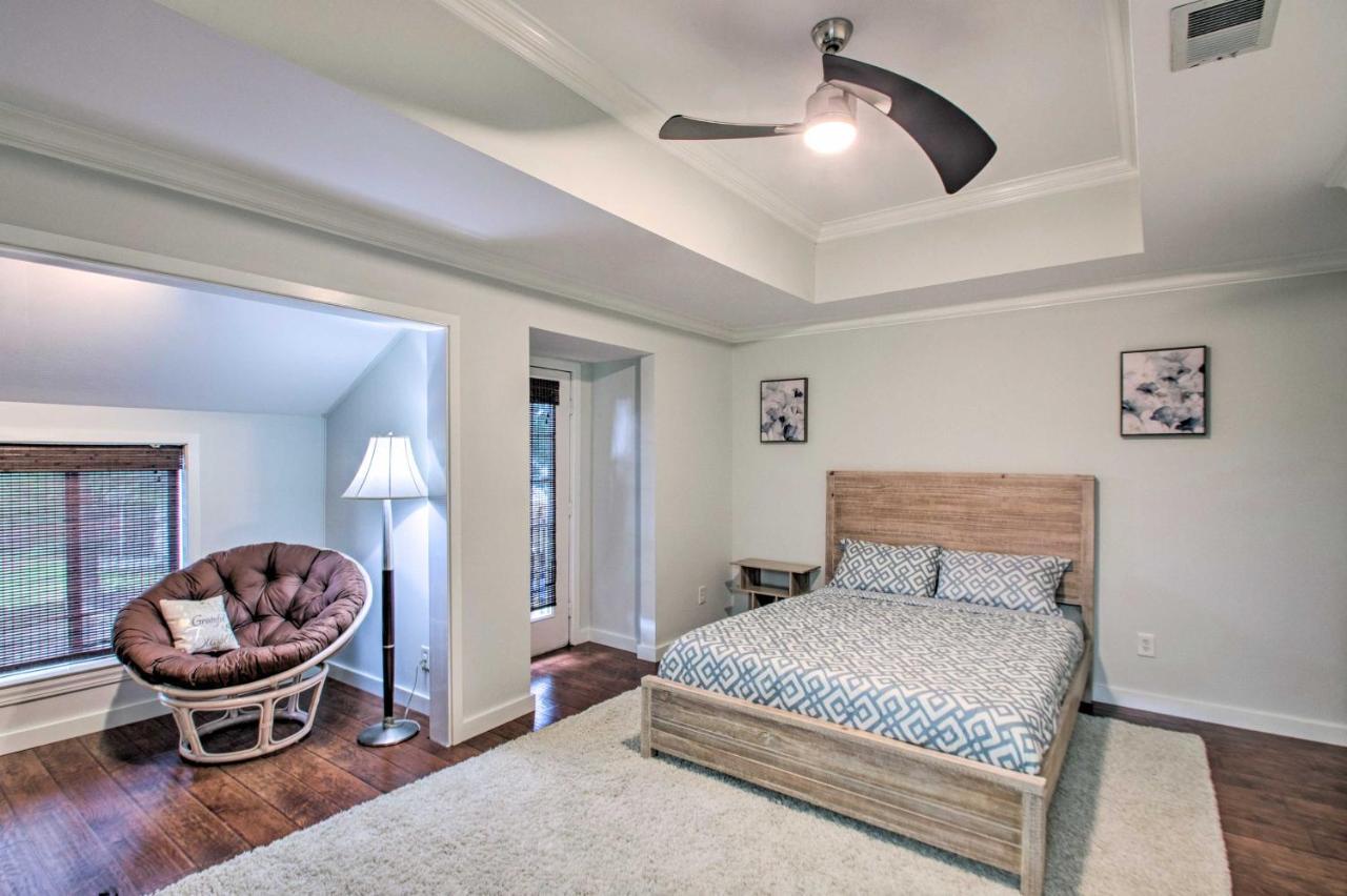 2-Story Pensacola Home With Game Room And Private Yard Екстериор снимка