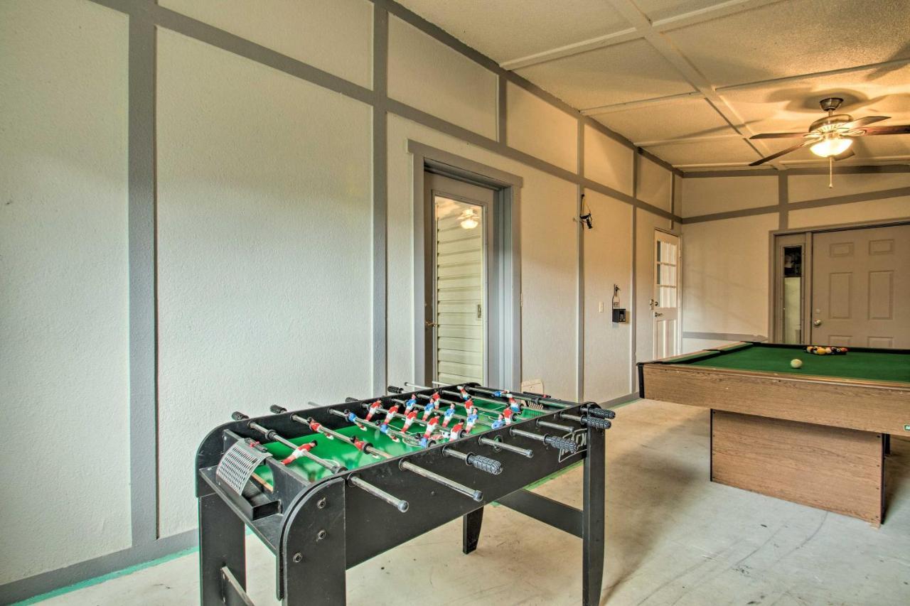 2-Story Pensacola Home With Game Room And Private Yard Екстериор снимка